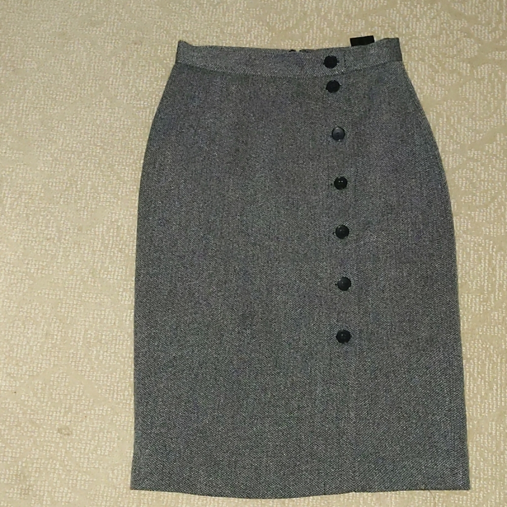 H&M pencil skirt size 6